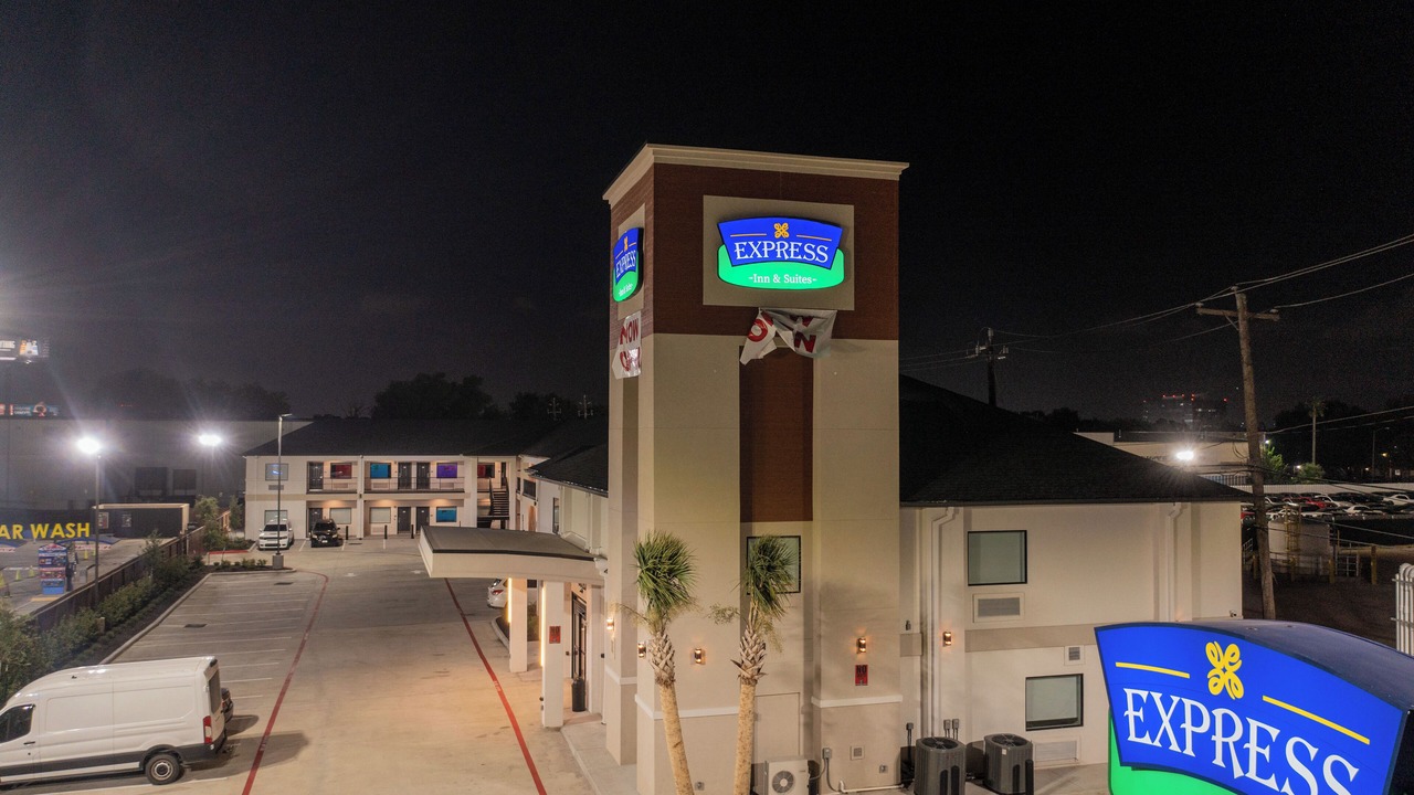 Photo of Outdoor in Woodlake - Briar Meadow