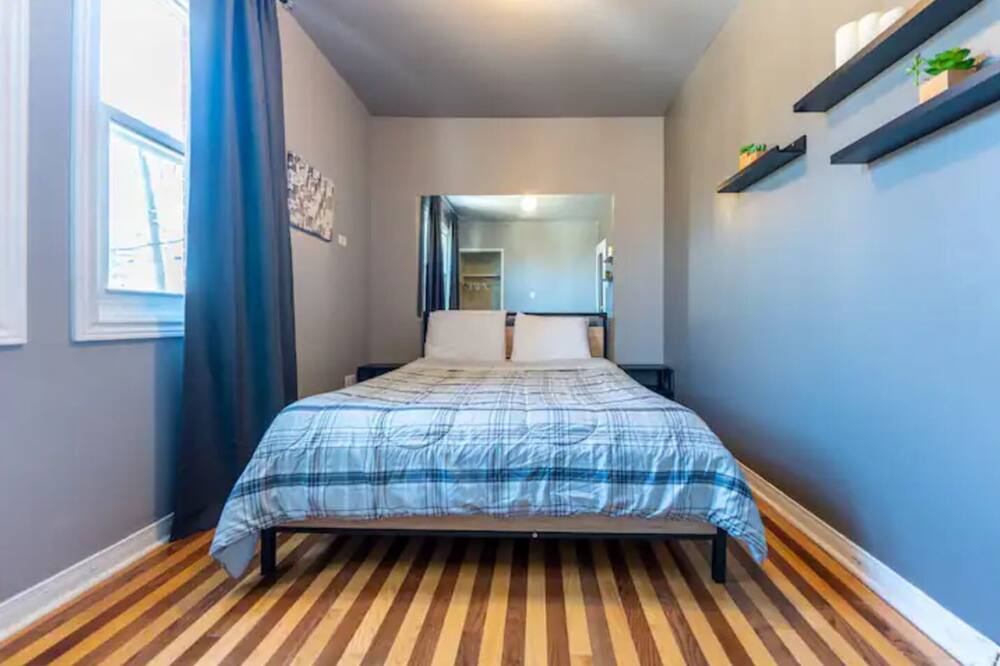 Photo of Bedroom in Oakwood Village