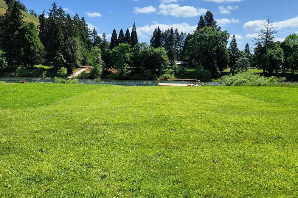 Photo of Others in Roseburg