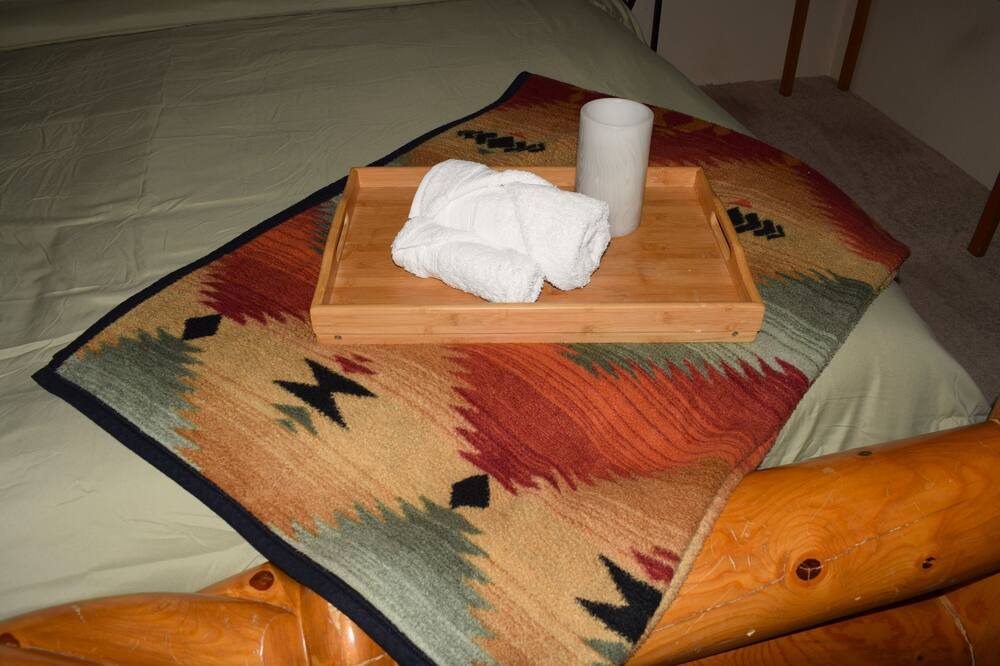 Photo of Bedroom in Roseburg