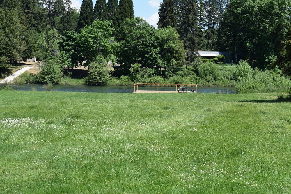 Photo of Outdoor in Roseburg