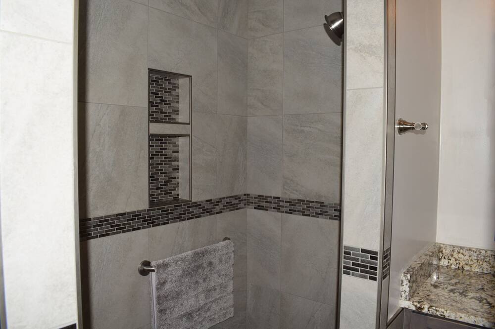 Photo of Bathroom in Roseburg