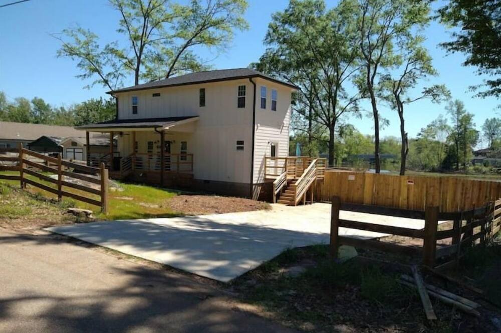 Photo of Outdoor in Jackson