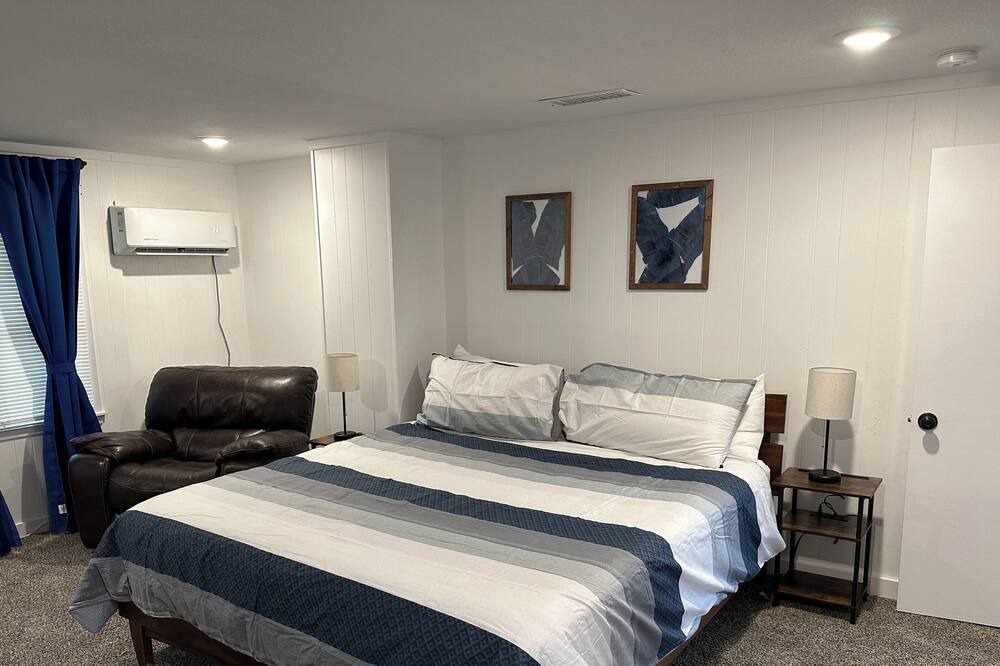 Photo of Bedroom in Lake Worth