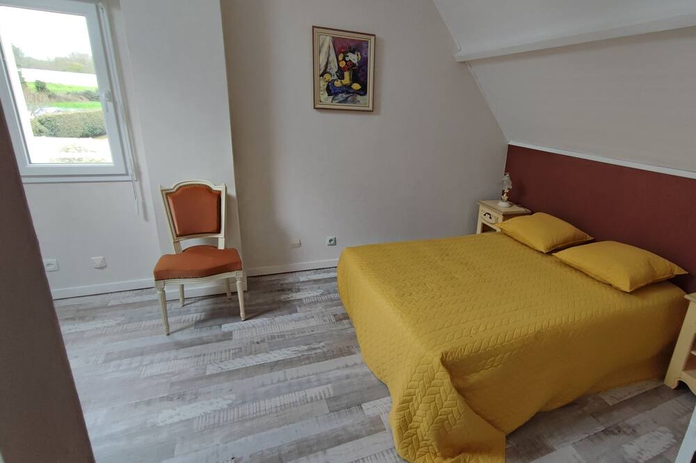 Photo of Bedroom in (le) Mesnil Hue