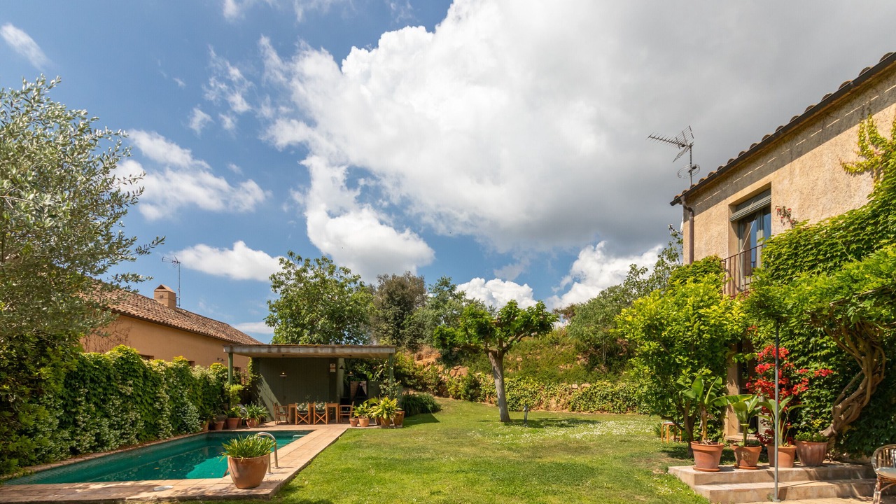 Photo of Outdoor in Llofriu