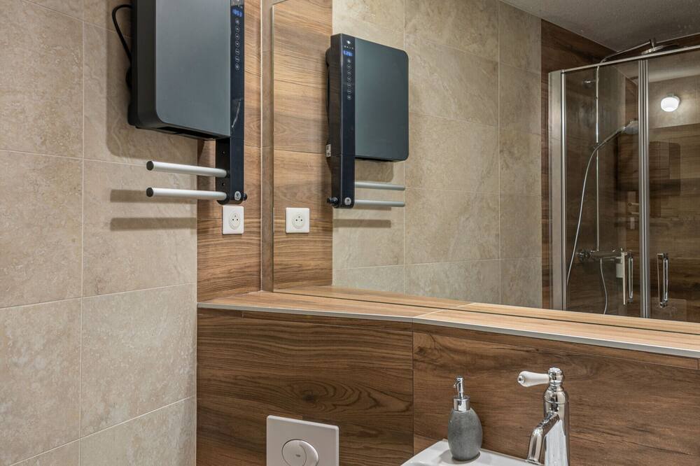 Photo of Bathroom in Saint-Paul