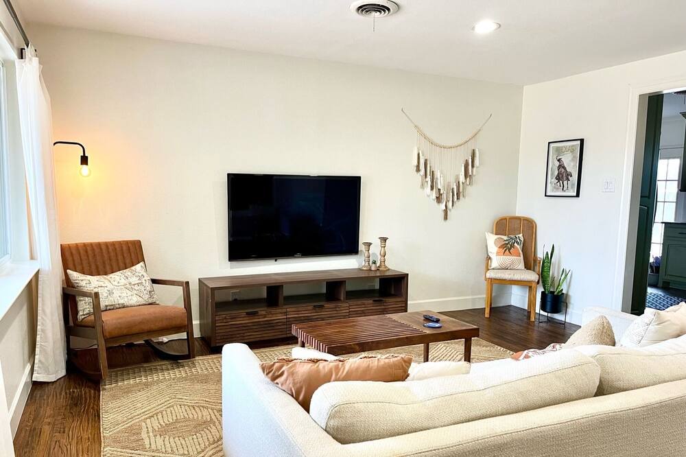 Photo of Livingroom in Richardson