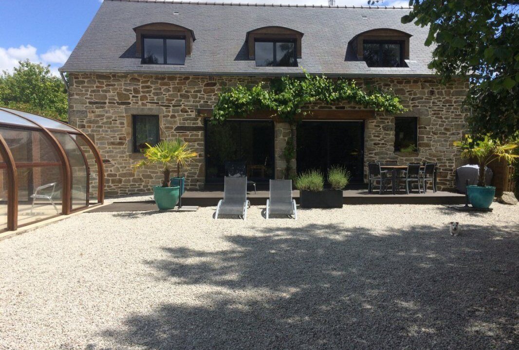 Photo of Buildings in Briec