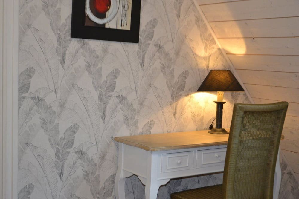 Photo of Others in Locronan