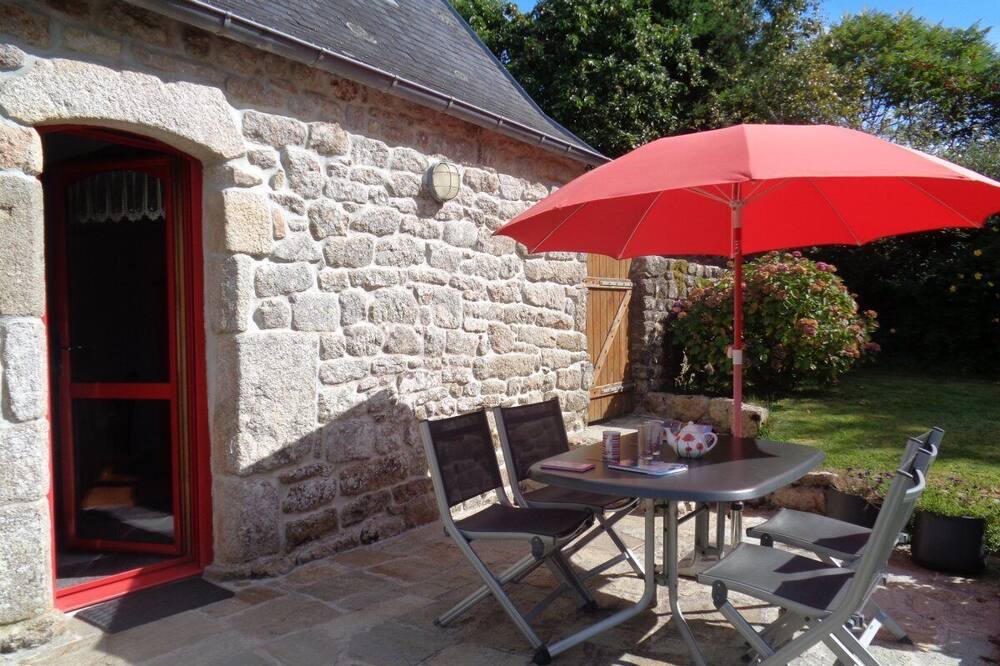 Photo of Outdoor in Locronan