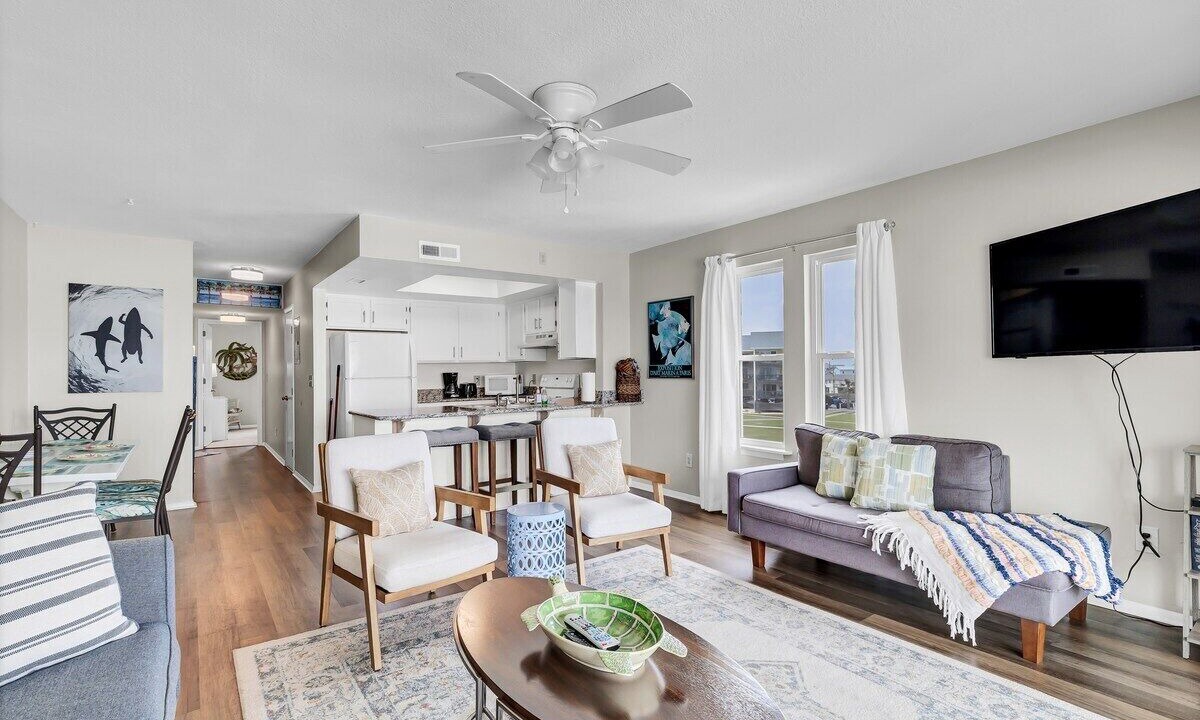 Photo of Livingroom in McCutcheon Field