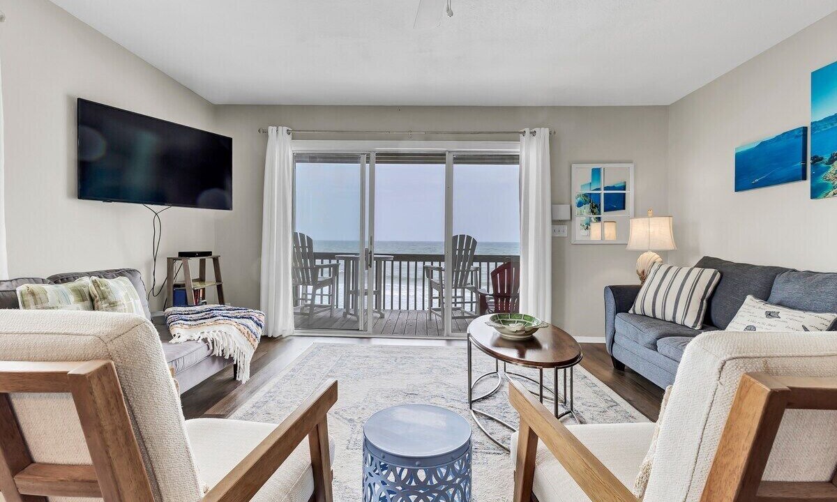 Photo of Livingroom in McCutcheon Field