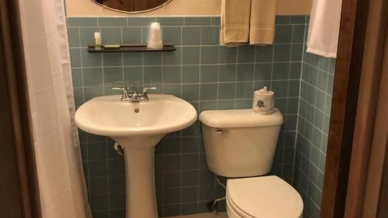 Photo of Bathroom in Manistique