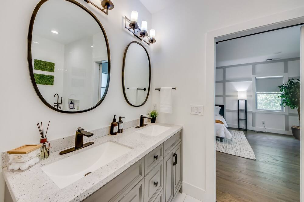 Photo of Bathroom in Collier Heights
