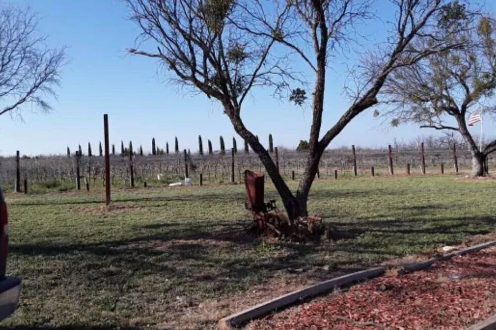 Photo of Outdoor in Millersview