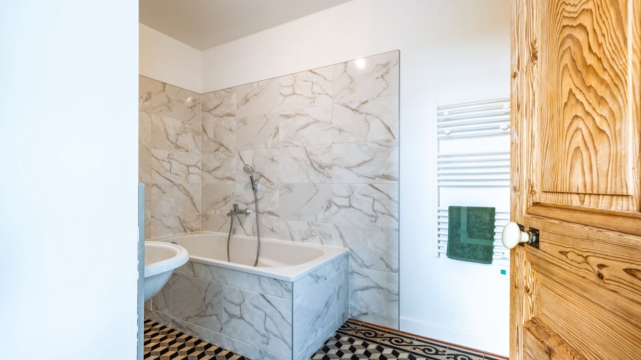 Photo of Others in Sauzet