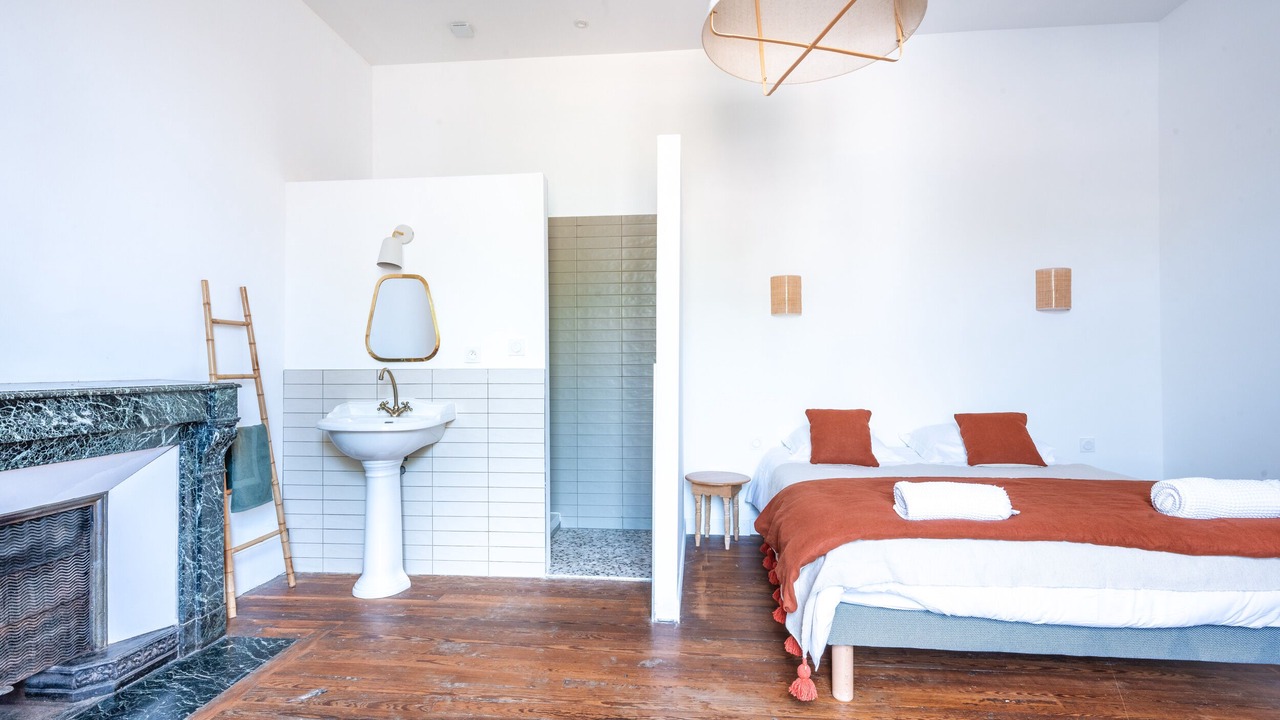 Photo of Others in Sauzet