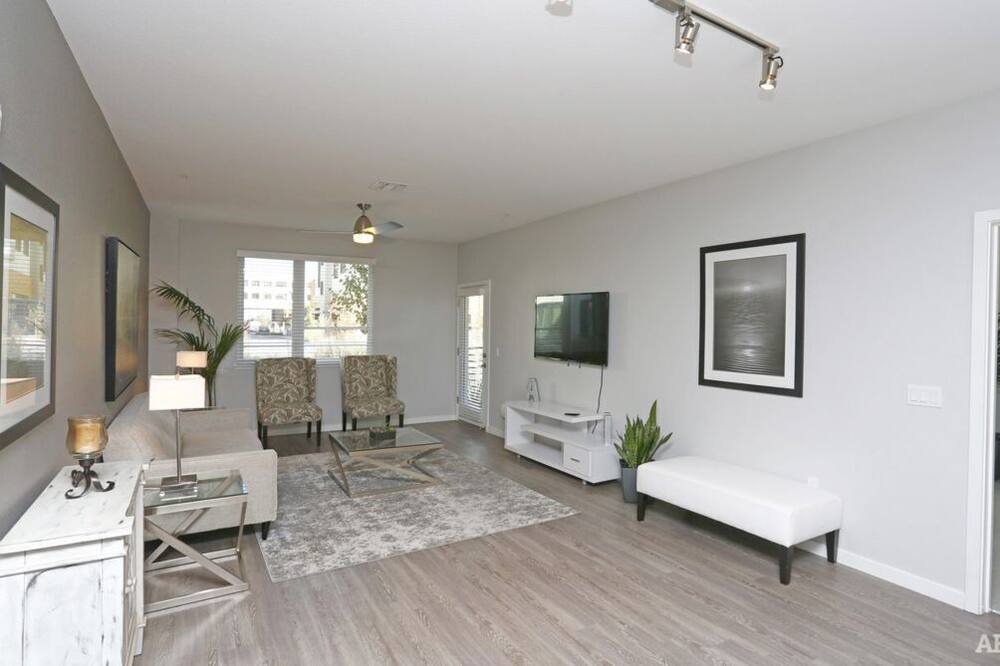 Photo of Livingroom in Menlo Park