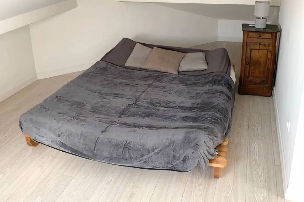 Photo of Bedroom in Arcueil