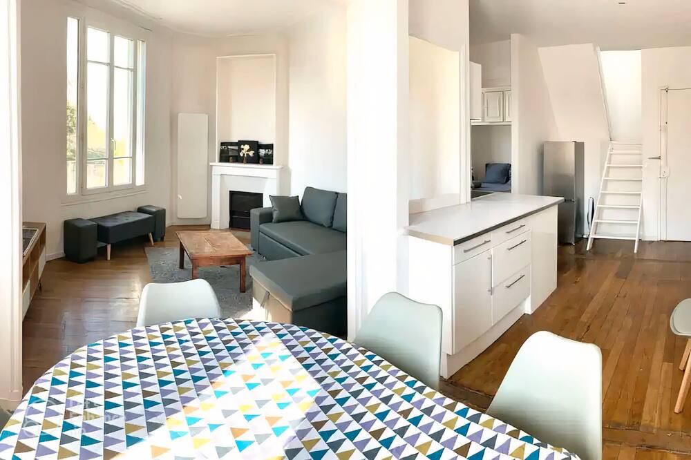 Photo of Bedroom in Arcueil