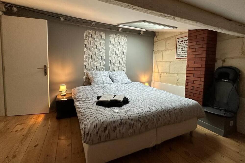 Photo of Bedroom in Lormont