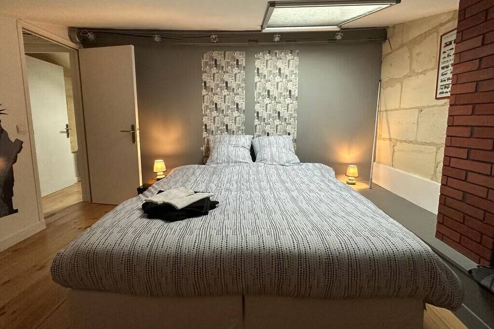 Photo of Bedroom in Lormont