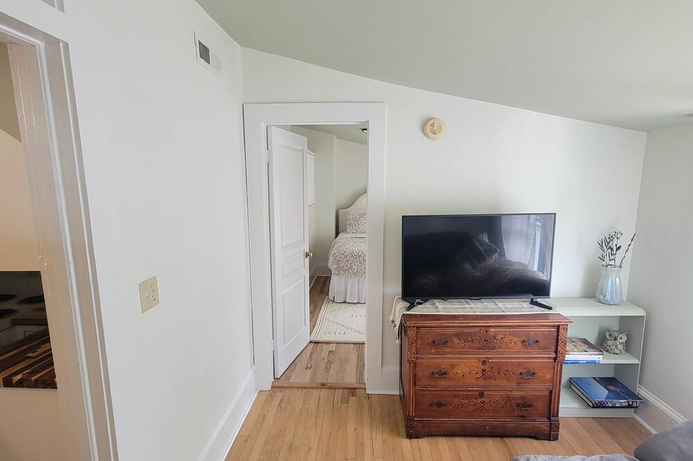 Photo of Livingroom in Downtown