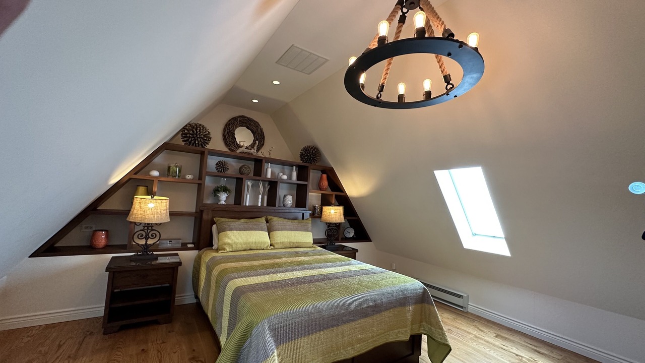 Photo of Bedroom in Culver