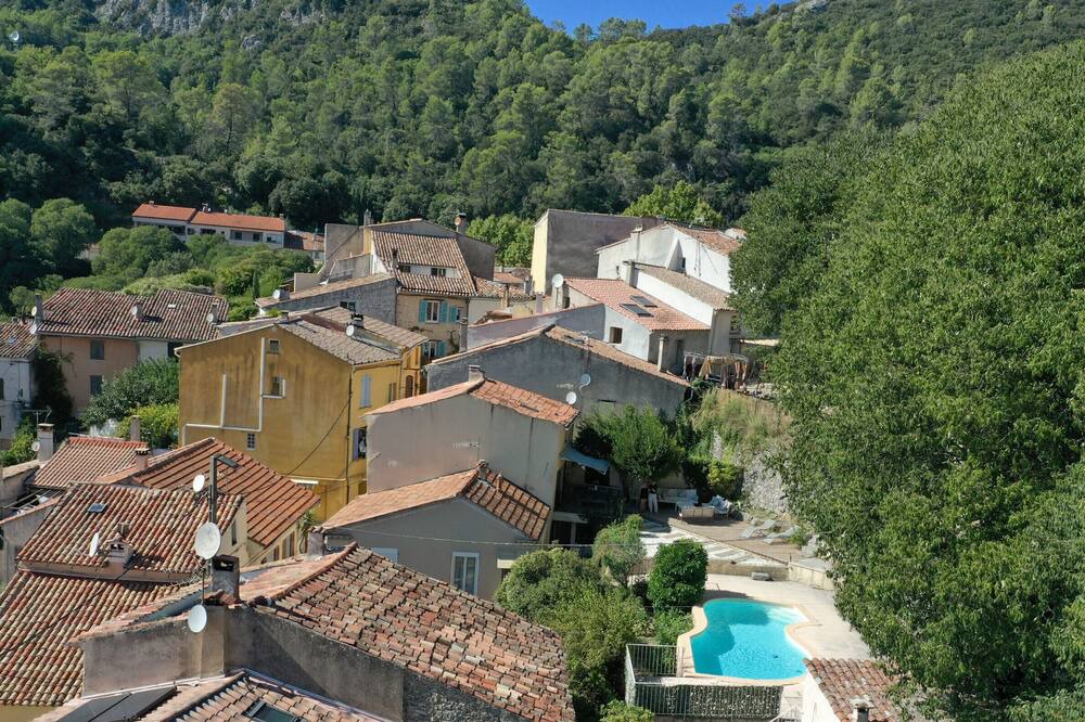 Photo of Outdoor in Meounes-les-Montrieux