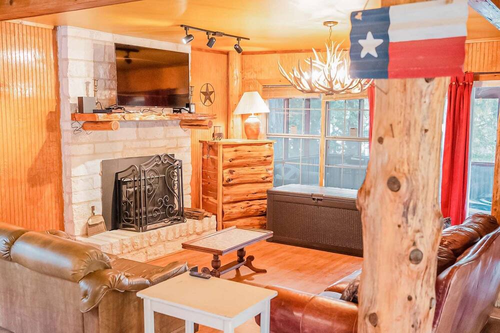 Photo of Livingroom in Fairfield