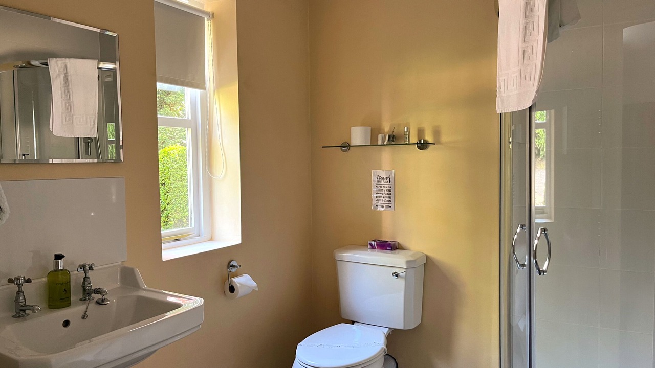 Photo of Bathroom in Birchanger