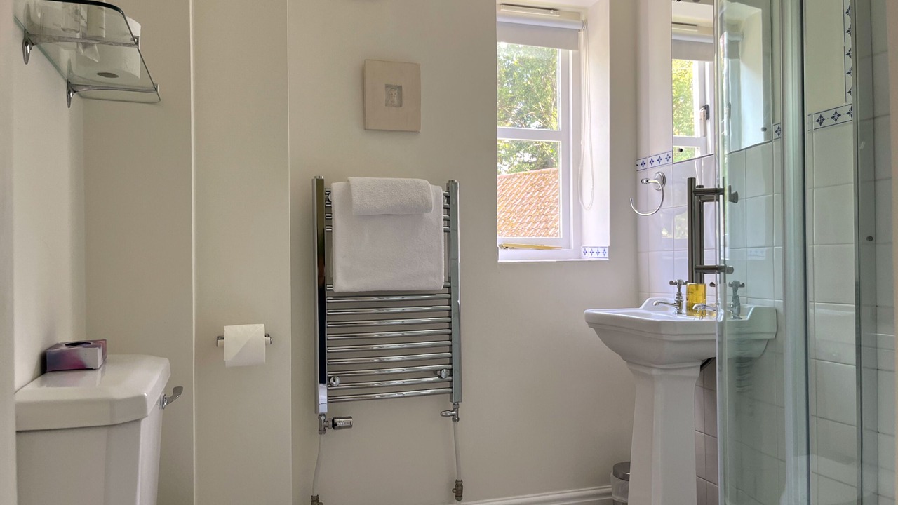 Photo of Bathroom in Birchanger