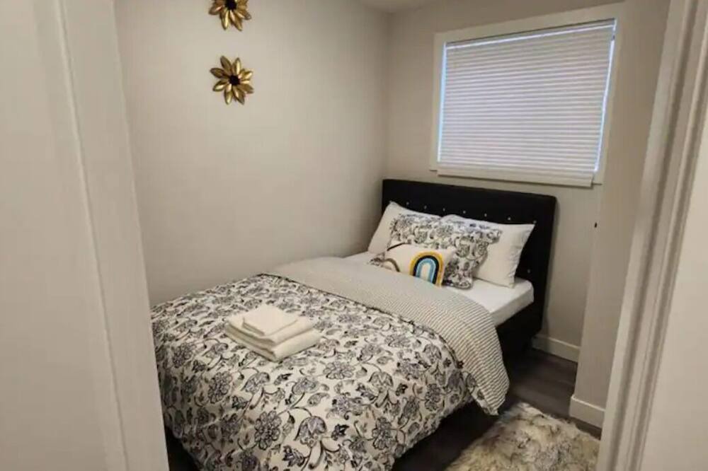 Photo of Bedroom in Northwest Calgary