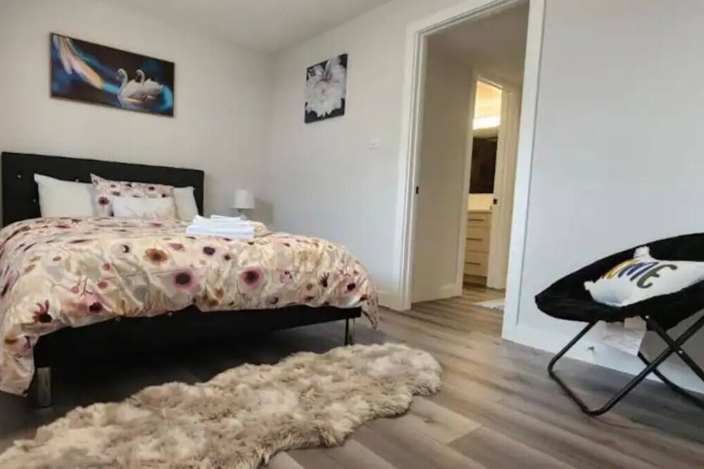 Photo of Bedroom in Northwest Calgary