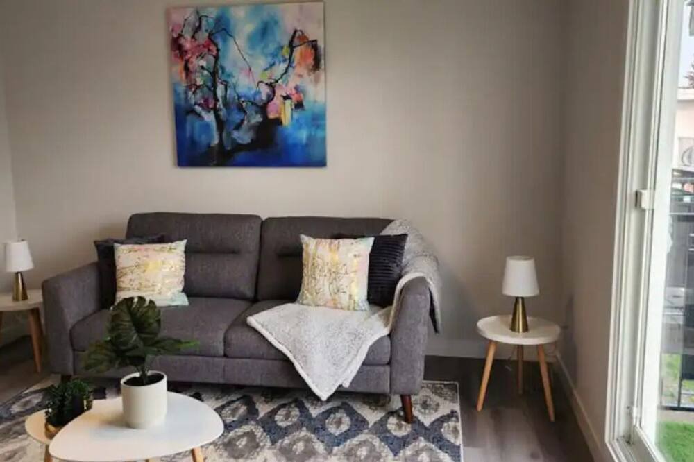 Photo of Livingroom in Northwest Calgary