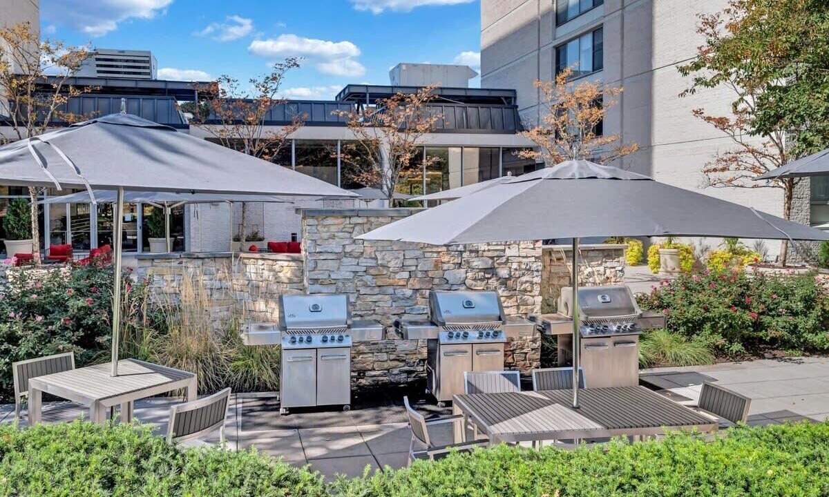 Photo of Buildings in Crystal City