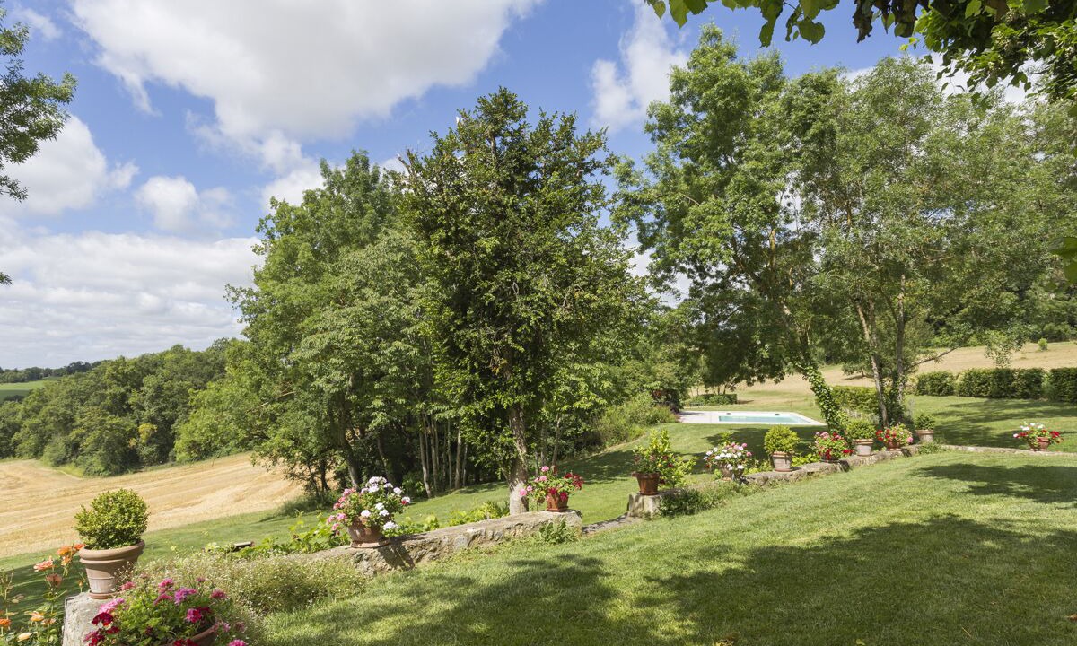 Photo of Outdoor in Fieux