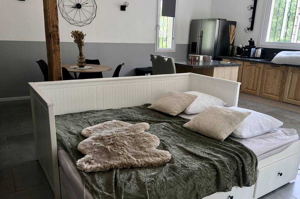 Photo of Others in Mons