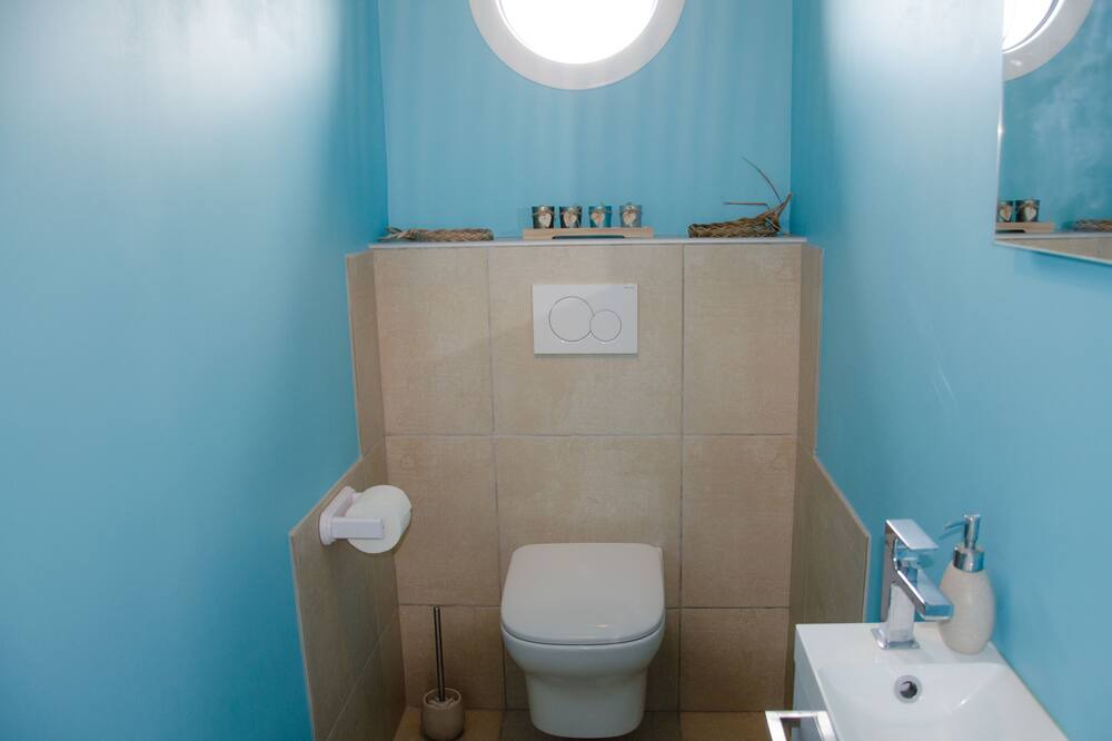 Photo of Bathroom in Saint-Thome