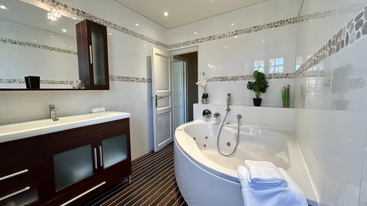 Photo of Bathroom in Blandy