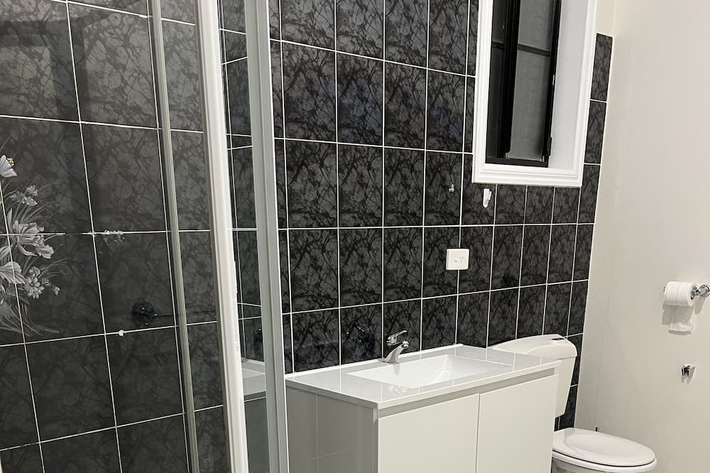Photo of Bathroom in Caroline Springs