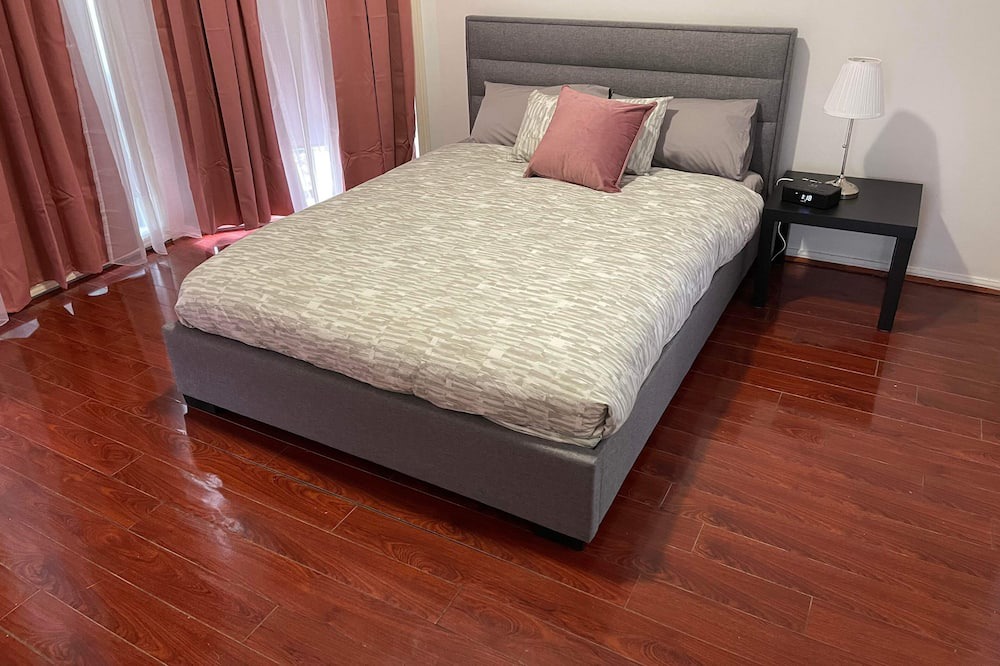 Photo of Bedroom in Caroline Springs