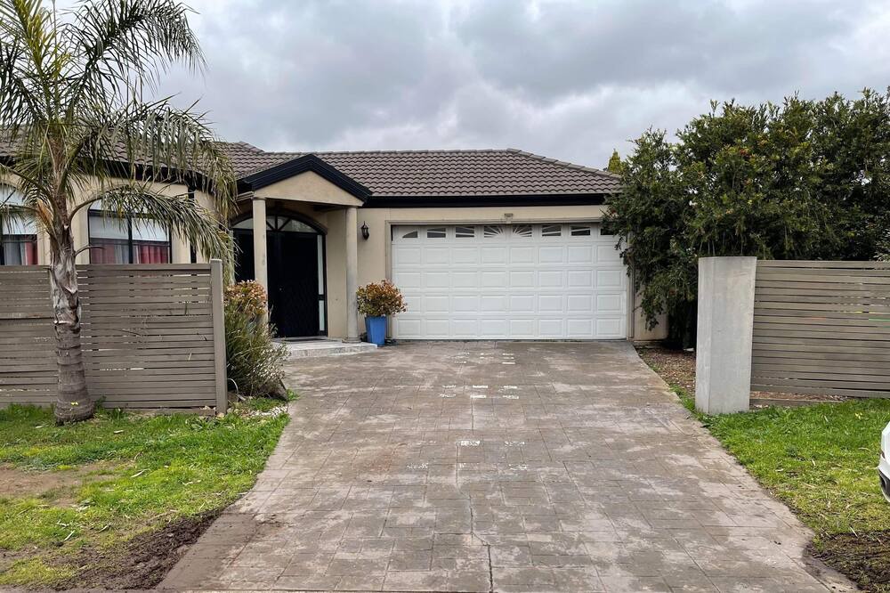 Photo of Outdoor in Caroline Springs