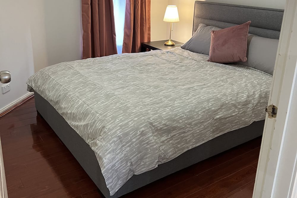 Photo of Bedroom in Caroline Springs