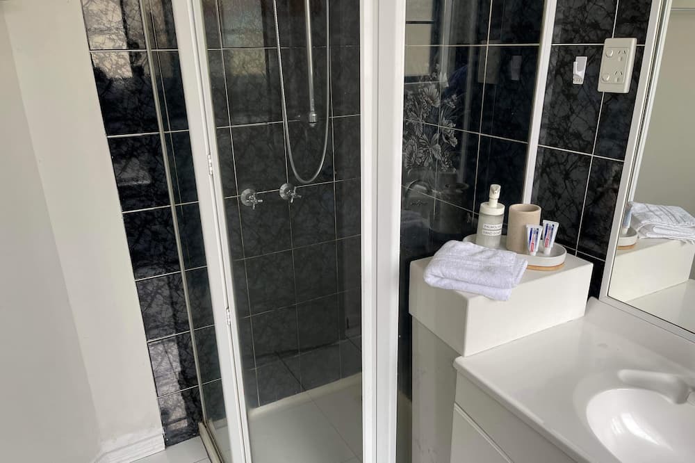 Photo of Bathroom in Caroline Springs