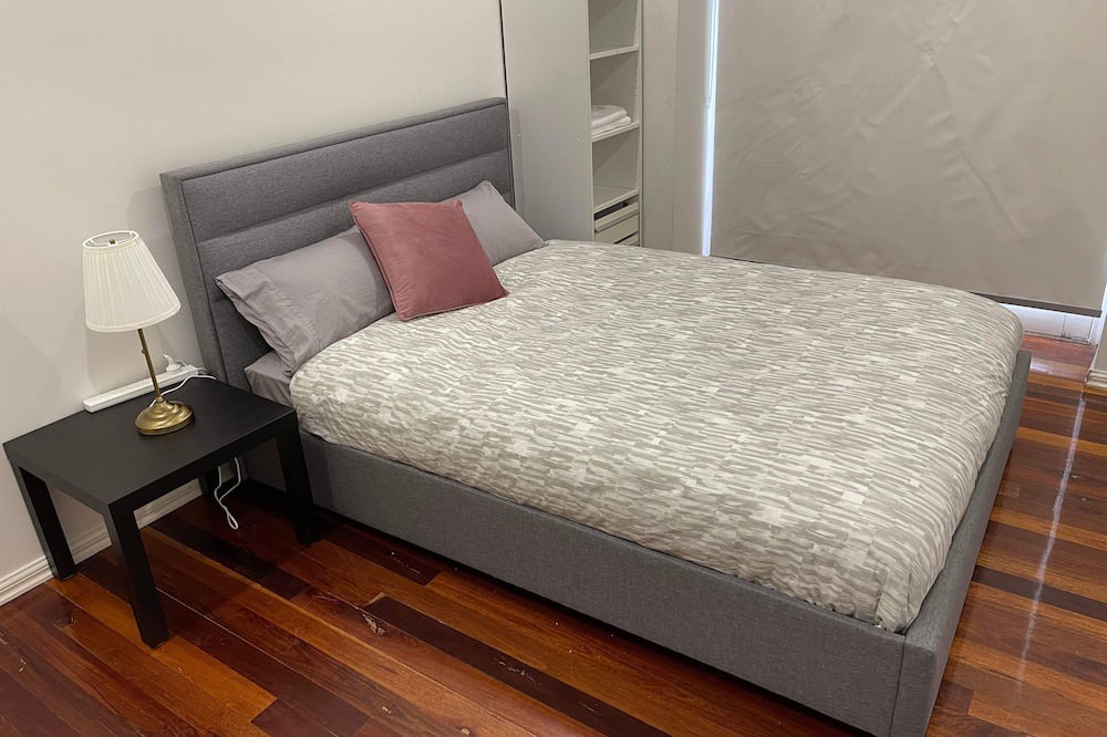 Photo of Bedroom in Caroline Springs