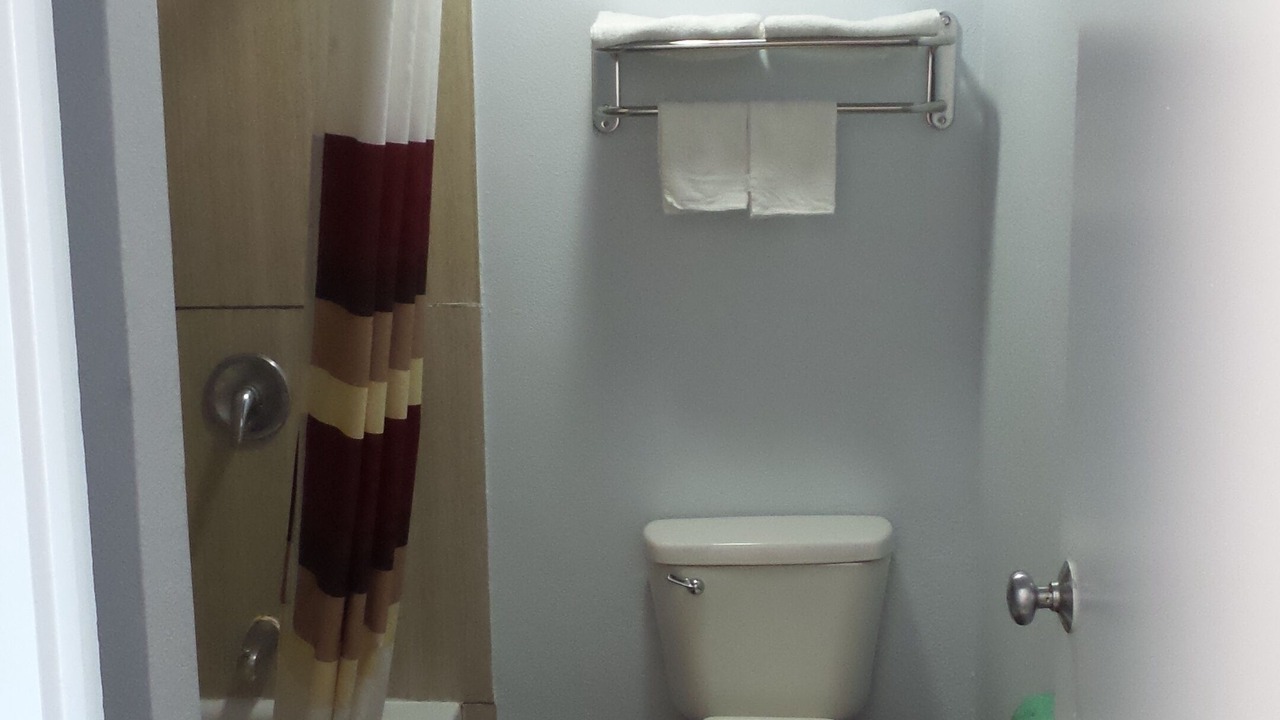 Photo of Bathroom in Alexandria