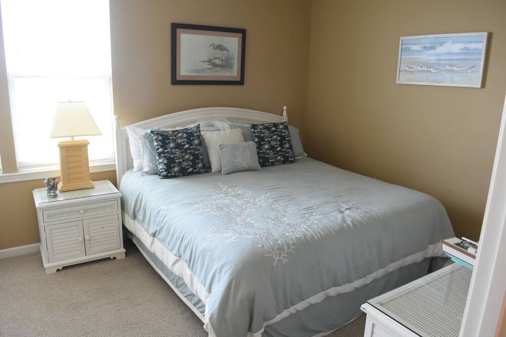 Photo of Bedroom in Crisfield