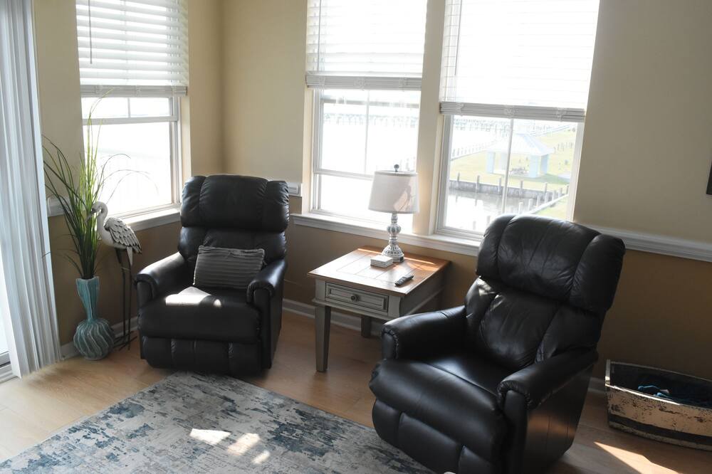 Photo of Others in Crisfield